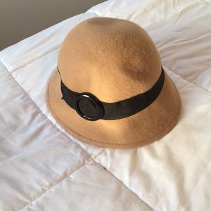 Brown hat